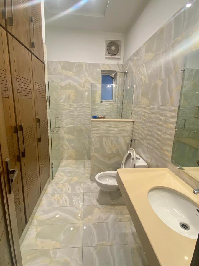 Luxury Guest House In Bahria Town Равалпинди Екстериор снимка