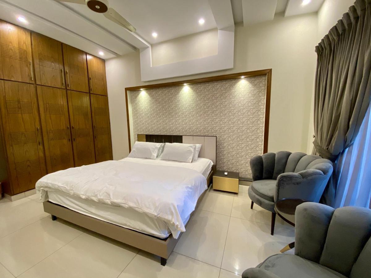 Luxury Guest House In Bahria Town Равалпинди Екстериор снимка